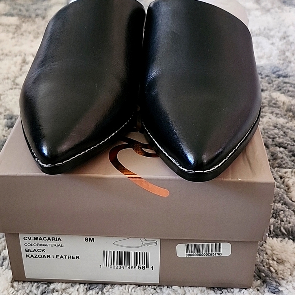 Crown Vintage. Size 8, black leather, flat mules